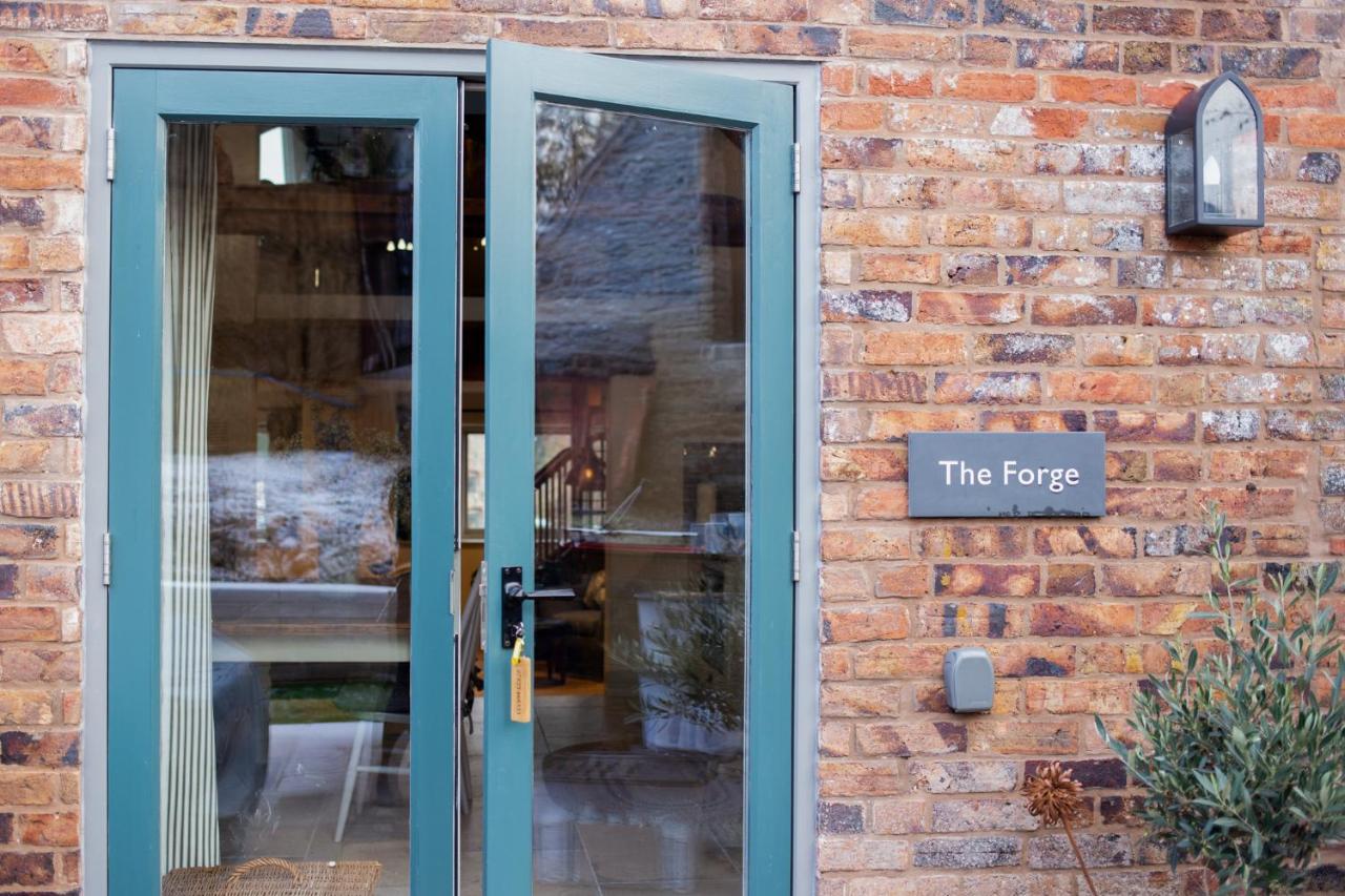 The Forge - Beautiful Contemporary Barn - Hot Tub Villa Bridgnorth Eksteriør billede