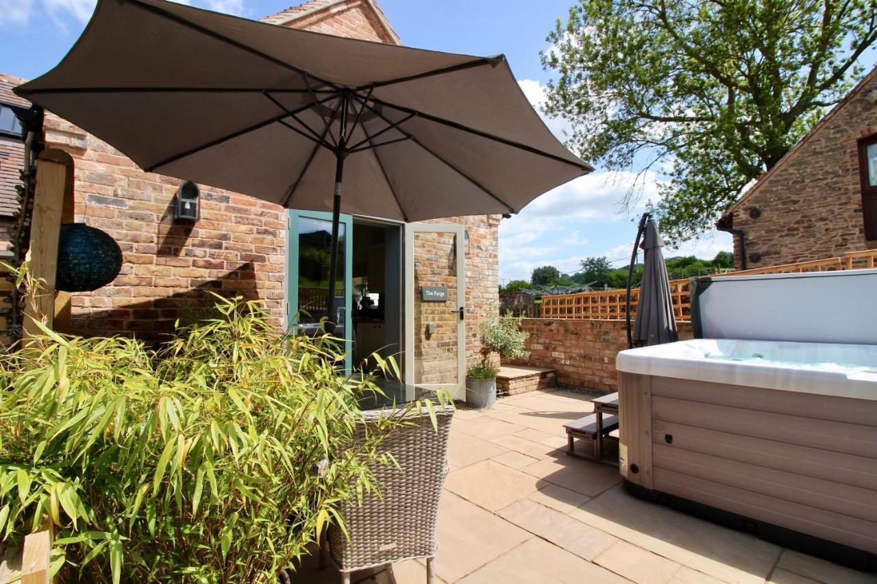 The Forge - Beautiful Contemporary Barn - Hot Tub Villa Bridgnorth Eksteriør billede